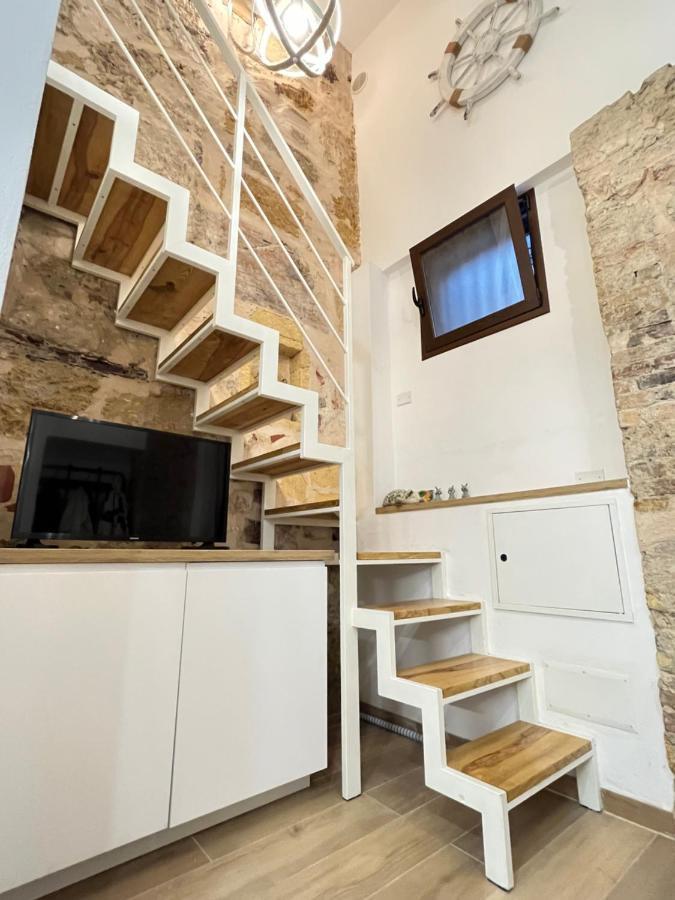 Central Apartments Palermo Bagian luar foto